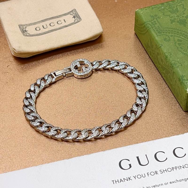 Gucci Bracelet 10yxx40